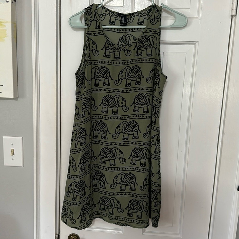 Forever 21 Green and Black Elephant Shift Dress size small